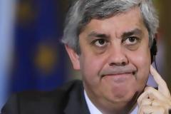 ΣΕΝΤΕΝΟ ΠΡΟΣ ΤΗΝ ΕΛΛΑΔΑ: ΟΧΙ  ΣΤΗΝ ΕΠΙΣΤΡΟΦΗ ΣΤΟ ΠΑΡΕΛΘΟΝ