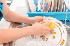 Πώς να κάνετε πιο γρήγορο το πλύσιμο των πιάτων