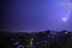 Μεγάλα προβλήματα στην Αττική από τη σφοδρή καταιγίδα