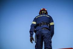 Κρήτη: Παιδάκι βούλιαξε το πόδι του στη λάσπη και δεν μπορούσε να βγει