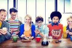 1 στους 8 νέους δεν κάνει σεξ γιατί φοβάται τα social media