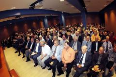 Δεν έπεφτε …καρφίτσα στην παρουσίαση του βιβλίου του ΒΑΣΙΛΗ ΣΤΡΑΤΟΥ στην Αθήνα (ΝΕΕΣ ΦΩΤΟ: Χρήστος Μπόνης)