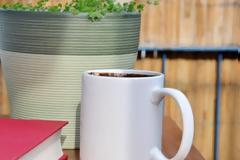 Ένα τέλειο τραπεζάκι για το μικρό σας μπαλκόνι!