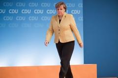 ΚΟΡΥΦΑΙΑ ΣΤΕΛΕΧΗ ΤΗΣ Α. ΜΕΡΚΕΛ ΑΠΟΡΡΙΠΤΟΥΝ ΤΗΝ ΙΔΕΑ ΝΑ ΟΡΙΣΤΕΙ ΕΥΡΩΠΑΙΟΣ ΥΠ. ΟΙΚΟΝΟΜΙΚΩΝ