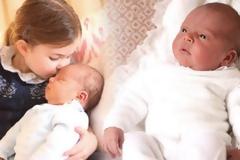 Το Παλάτι δημοσίευσε την πρώτη φωτογραφία του νέου Πρίγκιπα. Κανείς όμως δεν πρόσεξε αυτή τη λεπτομέρεια [photo]