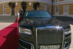 Γιατί πήγε με... αλλιώτικη λιμουζίνα στην ορκωμοσία του ο Βλαντιμίρ Πούτιν;