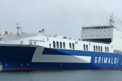 Η Grimaldi ζητά τη λήψη μέτρων ασφαλείας από τους μετανάστες στο λιμάνι της Πάτρας