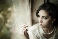 Οι μουντές ημέρες επηρεάζουν περισσότερο τις καστανομάτες