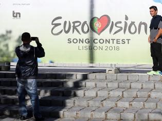 Φωτογραφία για Μαχαίρωσαν Έλληνα φαν που καλύπτει την Eurovision στην Λισαβόνα