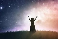 Η συγχρονικότητα είναι ο τρόπος του Θεού να παραμένει ανώνυμος