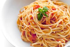 Τρεις τροφές που μας «κλέβουν» ενέργεια