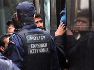Φωτογραφία για Πώς αγοράζεις γερμανικό προσφυγικό διαβατήριο στην Αθήνα