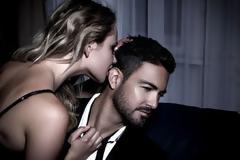 Σε αυτή την ηλικία κορυφώνεται η τάση των γυναικών να απατήσουν