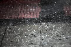 Αγρίνιο: Δυνατοί άνεμοι, καταρρακτώδης βροχή και χαλαζόπτωση (βίντεο)