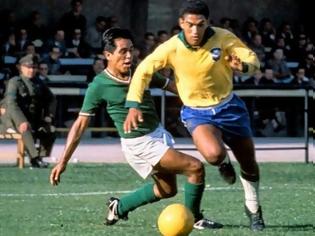Φωτογραφία για Ο θρυλικός ποδοσφαιριστής της Βραζιλίας που ήταν ισάξιος του Πελέ