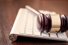 Πλειστηριασμοί: Το σχέδιο για να αγοράζονται όσο – όσο τα ακίνητα