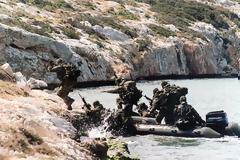 Ειδικές Δυνάμεις: Πέφτουν υπογραφές στο Ελληνικό 