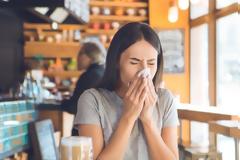 10 περίεργα πράγματα που δεν ήξερες για το φτέρνισμα