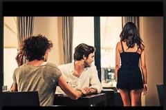 Τι προσέχουν οι άντρες πρώτα στις γυναίκες;