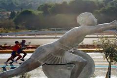 Ποιός ήταν ο μαραθωνοδρόμος του «νενικήκαμεν»;