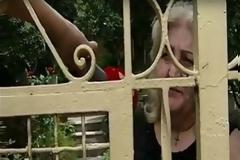 Θύμα ληστείας στο Ελληνικό: «Με χτυπούσαν και απειλούσαν ότι θα με σκότωναν»