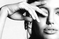 5 Σημάδια για να καταλάβεις ότι μια γυναίκα έκανε sex το προηγούμενο βράδυ!