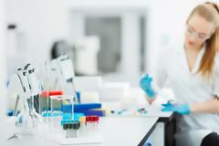 Φωτήλας: Τι συμβαίνει με τη διοίκηση του ΚΕΕΛΠΝΟ & τα αντιδραστήρια για τον ιό HIV;