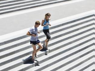 Φωτογραφία για Οι γυναίκες έχουν καλύτερο ρυθμό στο τρέξιμο αντοχής από τους άντρες