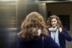 Γιατί τα ασανσέρ έχουν καθρέφτες;