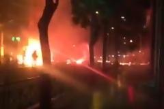 Δακρυγόνα και κυνηγητό οπαδών-αστυνομίας στο κέντρο της Αθήνας- Ένας τραυματίας! [Βίντεο]