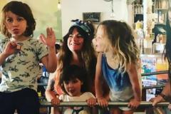 Tι σημαίνει να είσαι μαμά σήμερα; Το ποστ μιας μητέρας που έγινε viral λέει αλήθειες