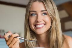 Η τροφή που, αν τη φας για πρωινό, σού κόβει τις λιγούρες μέσα στην ημέρα