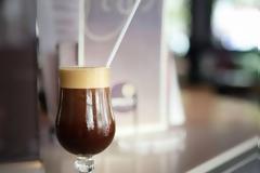 Το κόλπο για να διατηρείτε συνεχώς δροσερό τον καφέ σας