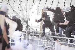 Πλιάτσικο στο κυλικείο του ΟΑΚΑ - 14 συλλήψεις πριν και μετά τον τελικό