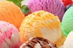 Τι πρέπει να προσέξετε στα παγωτά αν θέλετε να διατηρήσετε τα κιλά σας