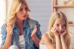 Ο τόνος της φωνής στην επικοινωνία με τα παιδιά – Τι ρόλο παίζει;