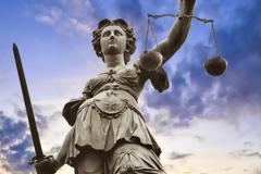 Δικαιοσύνη είναι η κοινή πηγή όλων των αρετών