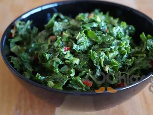 Φωτογραφία για Η συνταγή της Ημέρας: Σαλάτα κέιλ με λεμόνι, καυτερή πιπεριά και μέντα