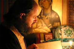 Βοηθάει να ζητούμε από άλλους να προσευχηθούν για μας;