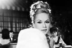 Δηλώσεις – πρόκληση για την Αλίκη Βουγιουκλάκη: «Άφηνε ανοιχτή την πόρτα για να φαίνεται γυμνή»