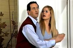 Θυμάστε τη Τζοάνα του Μάνθου Φουστάνου; Οι γυμνές της φωτογραφίσεις που κανείς δεν θυμάται