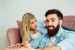 Νικήστε την γκρίνια με τα ίδια της τα όπλα, τις λέξεις…