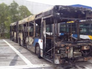 Φωτογραφία για Δέκα λεωφορεία κάθε μήνα σπάνε οι μπαχαλάκηδες στην Αθήνα (Πίνακες)