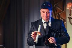 Το μεγάλο λάθος του ΑΝΤ1: Ο Μποτρίνι συνεχίζει παρά τη χαμηλή τηλεθέαση για τον πιο απίστευτο λόγο