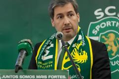 Ο πρόεδρος της Σπόρτινγκ...πήρε ανάποδες