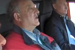 Ο Πούτιν εγκαινίασε τη γέφυρα της Κριμαίας οδηγώντας φορτηγό video