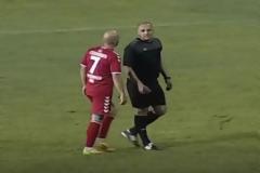 Το πέναλτι «φάντασμα» του αιώνα – Απίστευτο σφύριγμα από διαιτητή