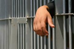 Στη φυλακή ο επχιειρηματίας που είχε πάει διακοπές με 14χρονη