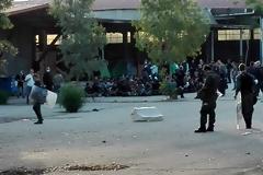 Οι λιμενικοί της Πάτρας για την απομάκρυνση των μεταναστών : 