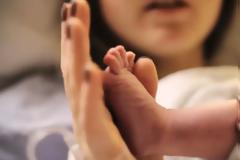 Πέντε λόγοι που τα νεογέννητα μωρά είναι στην πραγματικότητα σαν μικροί εξωγήινοι